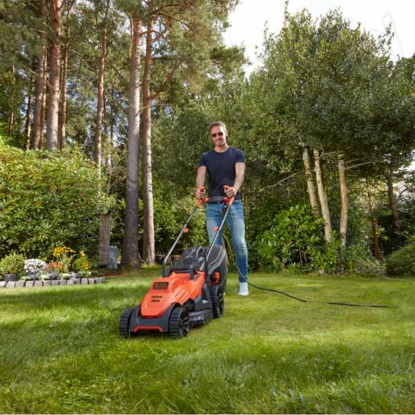 Газонокосарка електрична Black+Decker BEMW481BH