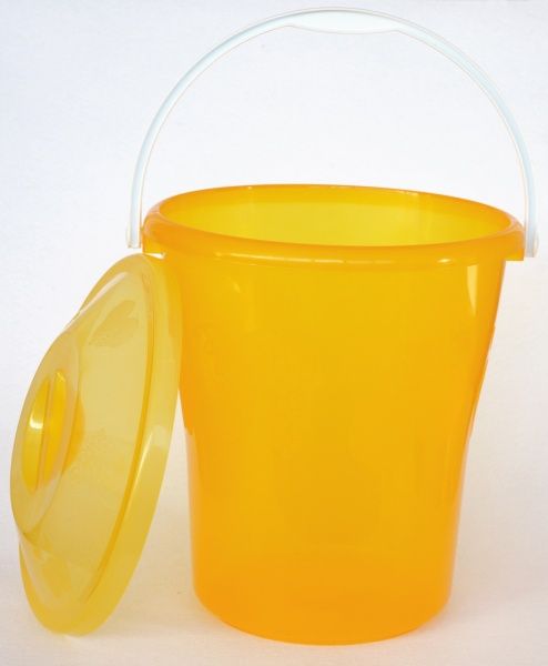 Відро зі знімною кришкою Полімердеталь Елегант 12 л жовтий 