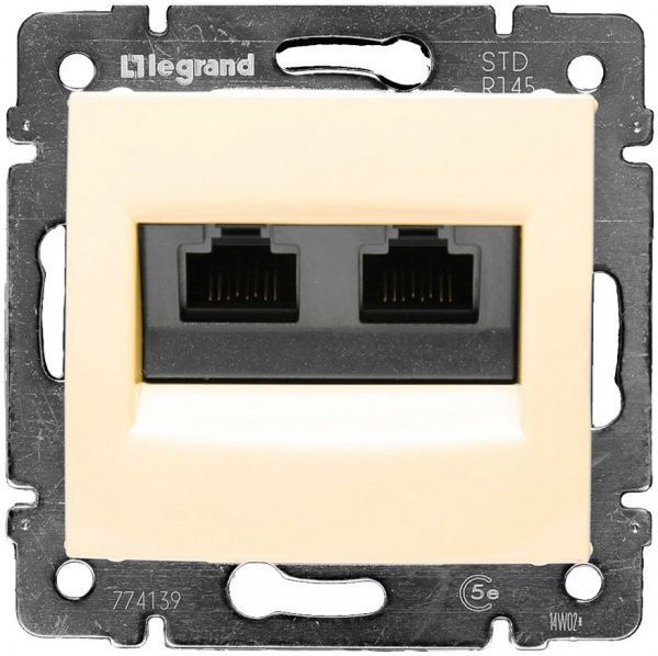 Розетка компьютерная двойная Legrand Valena RJ45 8-пол. кремовый