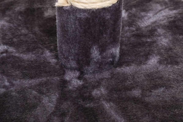 Игрушка Koopman для кошек с дряпкой 39х43 см