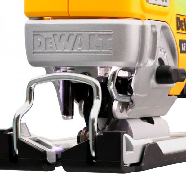 Электролобзик DeWalt DCS334N