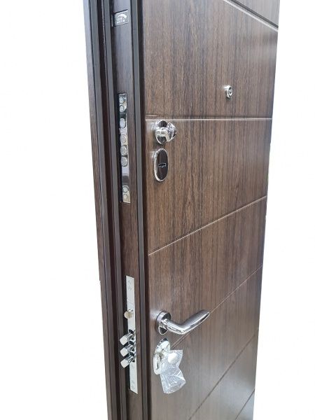 Двері вхідні Булат Гарант гладкі 156 Вуличні дуб темний 2050x850мм праві