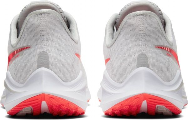 Кроссовки Nike AIR ZOOM VOMERO 14 AH7857-102 р.9,5 белый