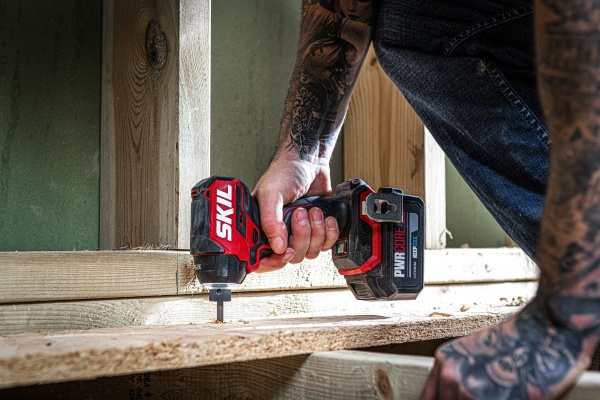 Гайковерт ударный аккумуляторный SKIL SD1E3225CA