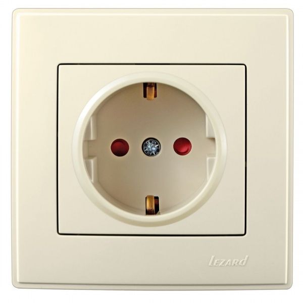 Розетка із заземленням Lezard Lesya зі шторками без кришки кремовий 705-0303-124В