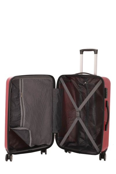 Чемодан 70 л красный MCS V344 на 4 колесах M 24