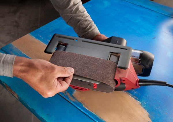 Стрічкова шліфмашина SKIL SR1E7615AB