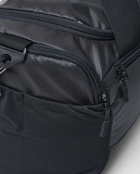 Спортивна сумка 2XU UQ7143g_BLK/BLK чорний 