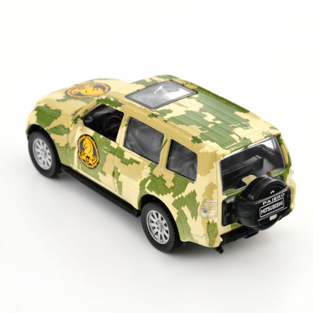 Автомодель TechnoDrive 1:32 серии Шевроны Героев Mitsubishi Pajero 4WD Tubro 47 ОМБр 250361M