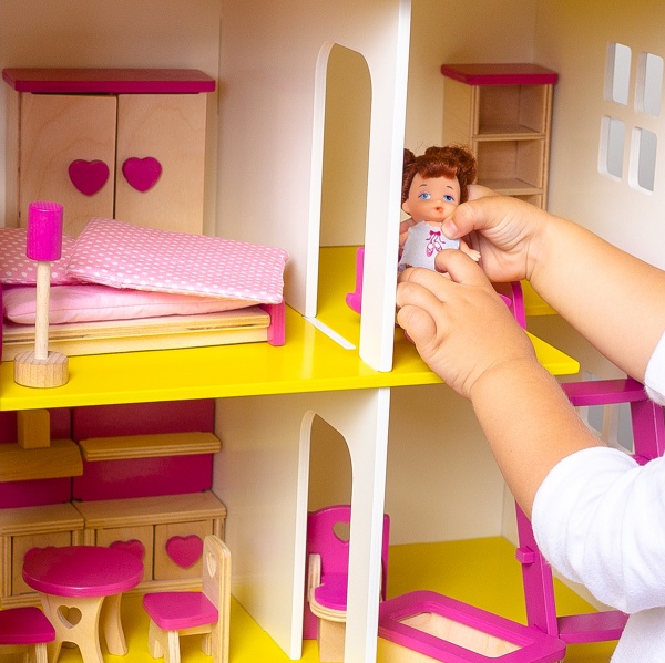 Игрушка деревянная Roter Kafer Домик для куклы RW1010