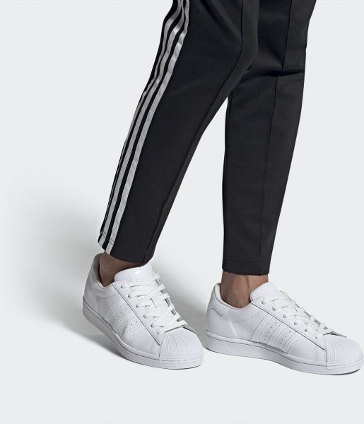 Кроссовки Adidas SUPERSTAR W FV3285 р.UK 8,5 белый