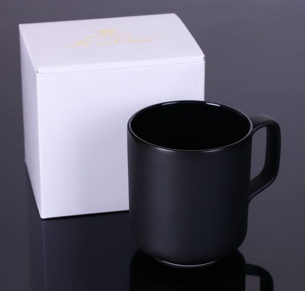 Чашка Matt&Shiny 330 мл чорна в подарунковій упаковці Narumi