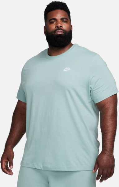 Футболка Nike M NSW CLUB TEE AR4997-310 р.XL зелений