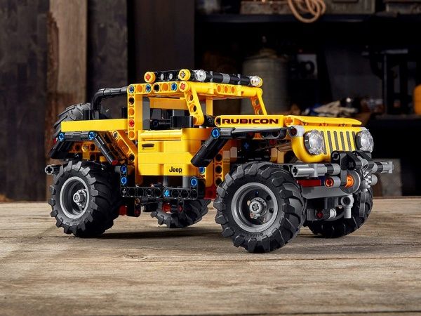 Конструктор LEGO Technic Jeep Wrangler 42122