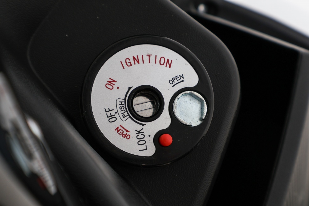 Електроскутер Maxxter NEON (White) 2500 Вт