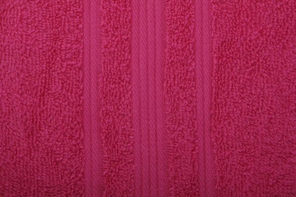 Рушник зі смужками 70x140 см малиновий Home Line 