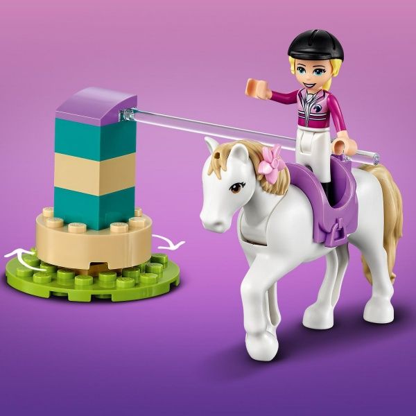 Конструктор LEGO Friends Тренировка лошади и прицеп для перевозки 41441