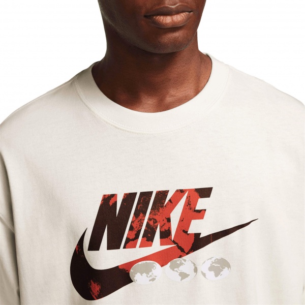 Футболка Nike M NSW TEE M90 BRING IT OUT HBR FB9809-133 р.L бежевий