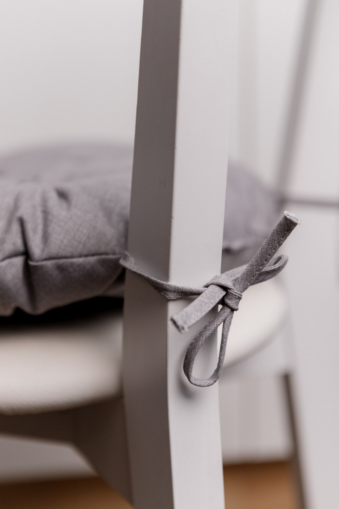 Подушка на стілець Dх40 Листя сірий однотон Прованс