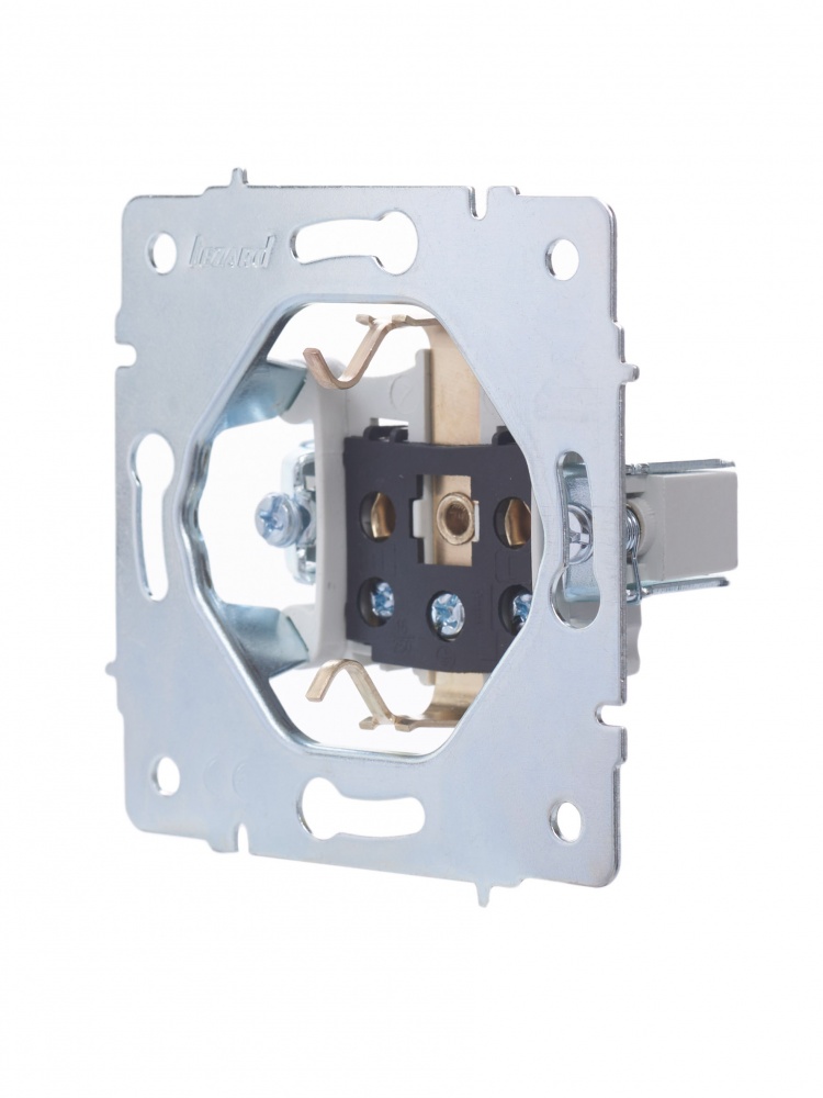 Розетка 1 із заземленням Lezard Vesna IP20 білий 742-0288-124B