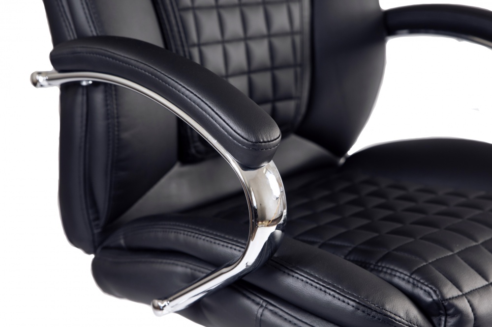 Кресло офисное Tehforward Тесла черный