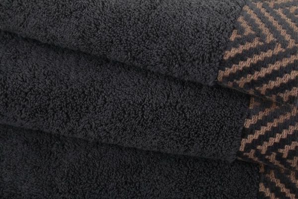 Рушник 70x140 см темно-сірий Arrows 