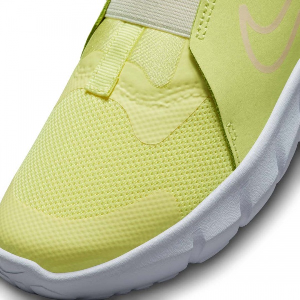 Кроссовки Nike FLEX RUNNER 2 DJ6040-800 р.35 желтый