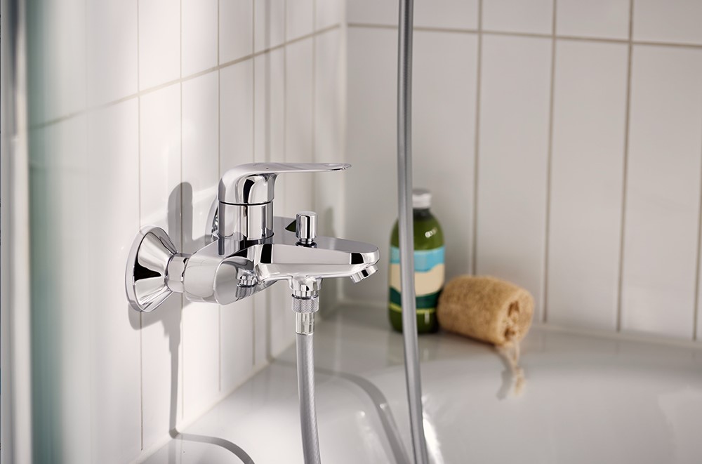 Смеситель для ванны Grohe QuickFix Swift (24335001)