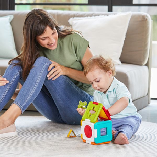 Развивающая игрушка Tiny Love Куб 1504300030