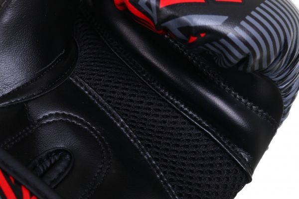 Перчатки для карате MaxxPro AVG-250 р. 4 красный