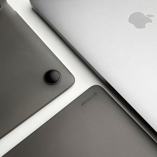 Чохол OneLounge 1Thin для MacBook Air M1 13