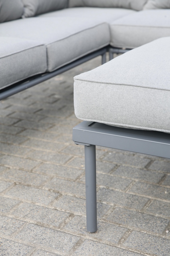 Комплект металлической мебели Чикаго (угловой диван + столик 68х68х34 см) серый