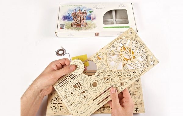 Деревянный 3D-конструктор UGEARS Карусель