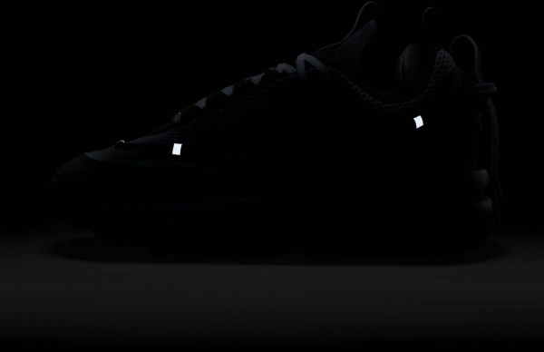 Кросівки Nike W AIR MAX FURYOSA NRG DC7350-001 р.37,5 чорно-сірий