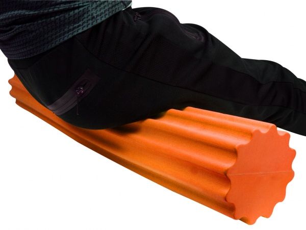 Массажный ролик PowerPlay PP_4020_Orange для йоги и пилатес 60x15 см оранжевый