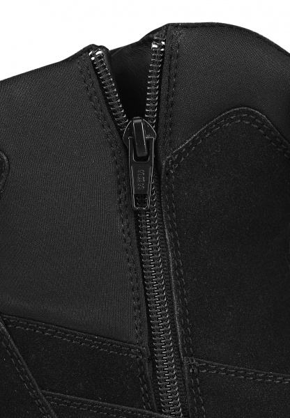 Сапоги для мальчика Reima 569440-9990 р.35 черный 