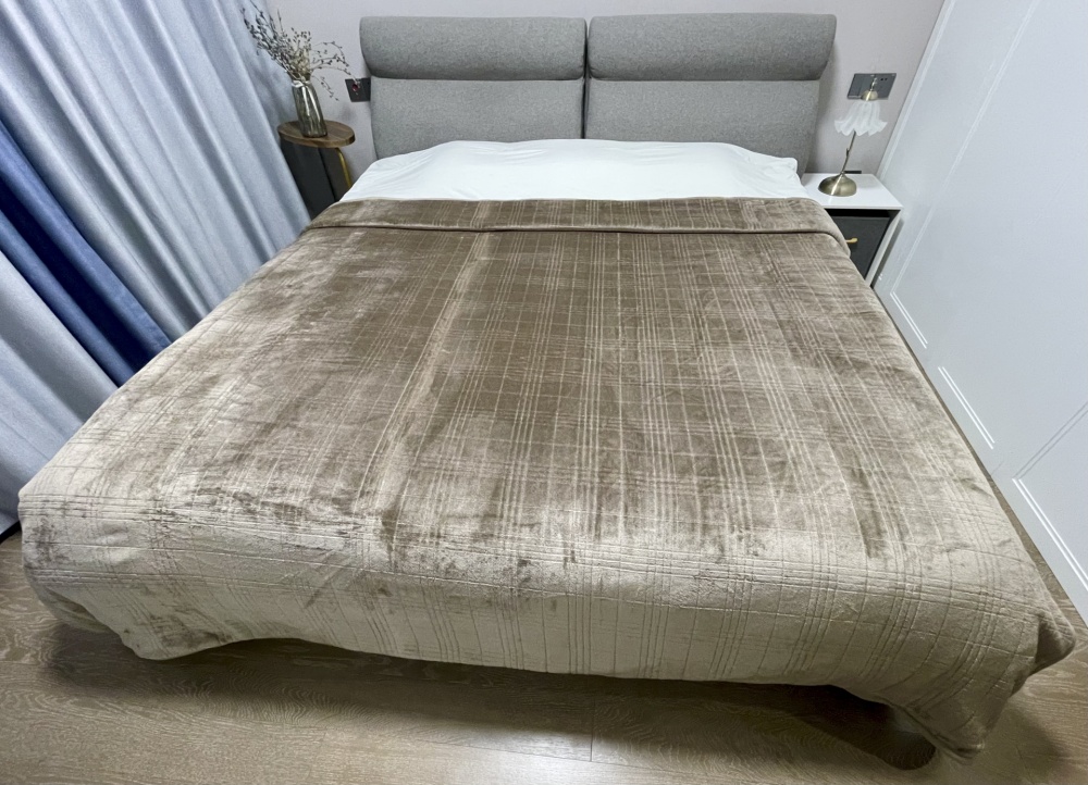 Покрывало Hamburg 220x240 см La Nuit мокко