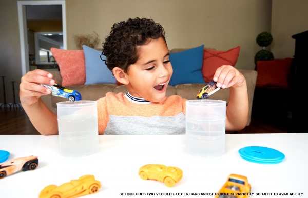 Автомодель Hot Wheels Набор из 2-х машинок серии 