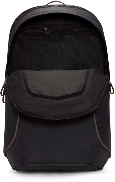 Рюкзак Nike Essentials DJ9789-010 20 л черный