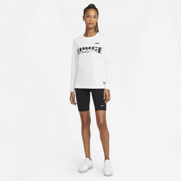 Шорты Nike W NSW ESSNTL BIKE SHORT LBR MR CZ8526-010 р. XS черный