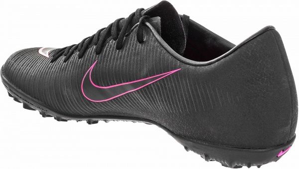 Бутсы Nike MERCURIAL VICTORY 831968-006 р. 8,5 красный
