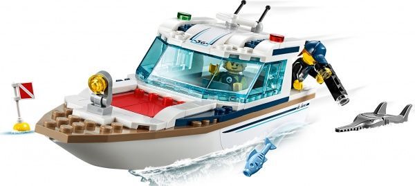 Конструктор LEGO City Яхта для дайвинга 60221