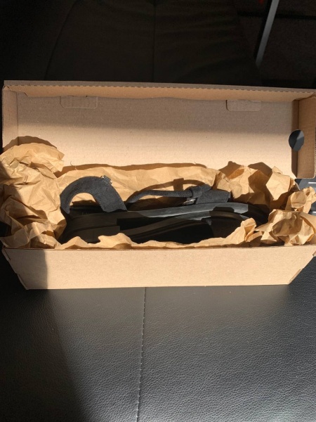 Картонна коробка для дитячого взуття 305x85x90 мм