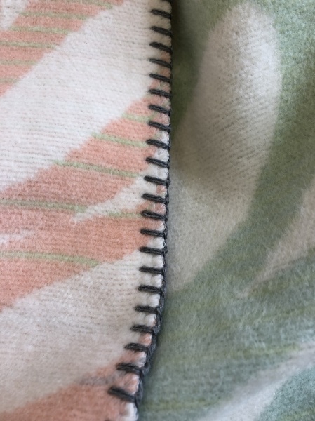 Плед Loop 150x200 см мульти Wohndecke 