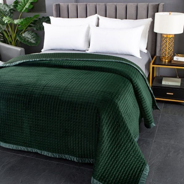 Покрывало Velvet Preston 240x260 см La Nuit зеленый 