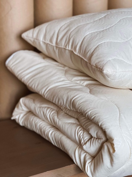 Ковдра шерстяна Ковдра ТМ ARCLOUD Vanilla Dream 140 x 205 см 140x205 см ARCLOUD 1001 Бежева