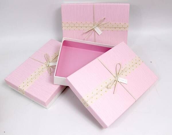 Коробка подарункова UFO 11111-002 28х20х6 см Pink