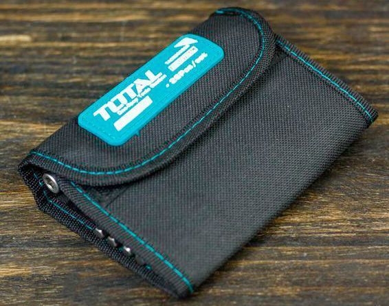 Отвертка-держатель бит Total с набором бит головок 26 шт. 24 шт. TACSD30266