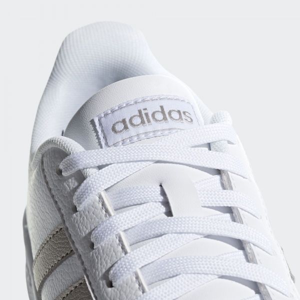 Кросівки Adidas GRAND COURT F36485 р.6,5 білий