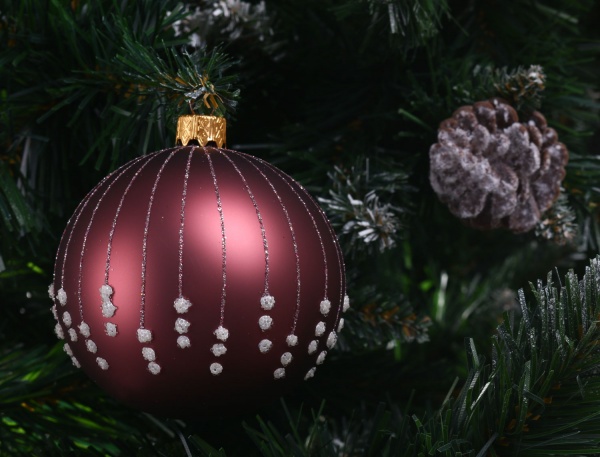 Елочная игрушка в форме шара розовая 8 см AVG104070 